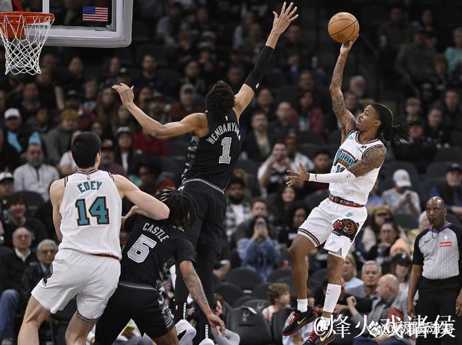 文班5投1中仅得6分马刺负雷霆 开拓者险胜快船